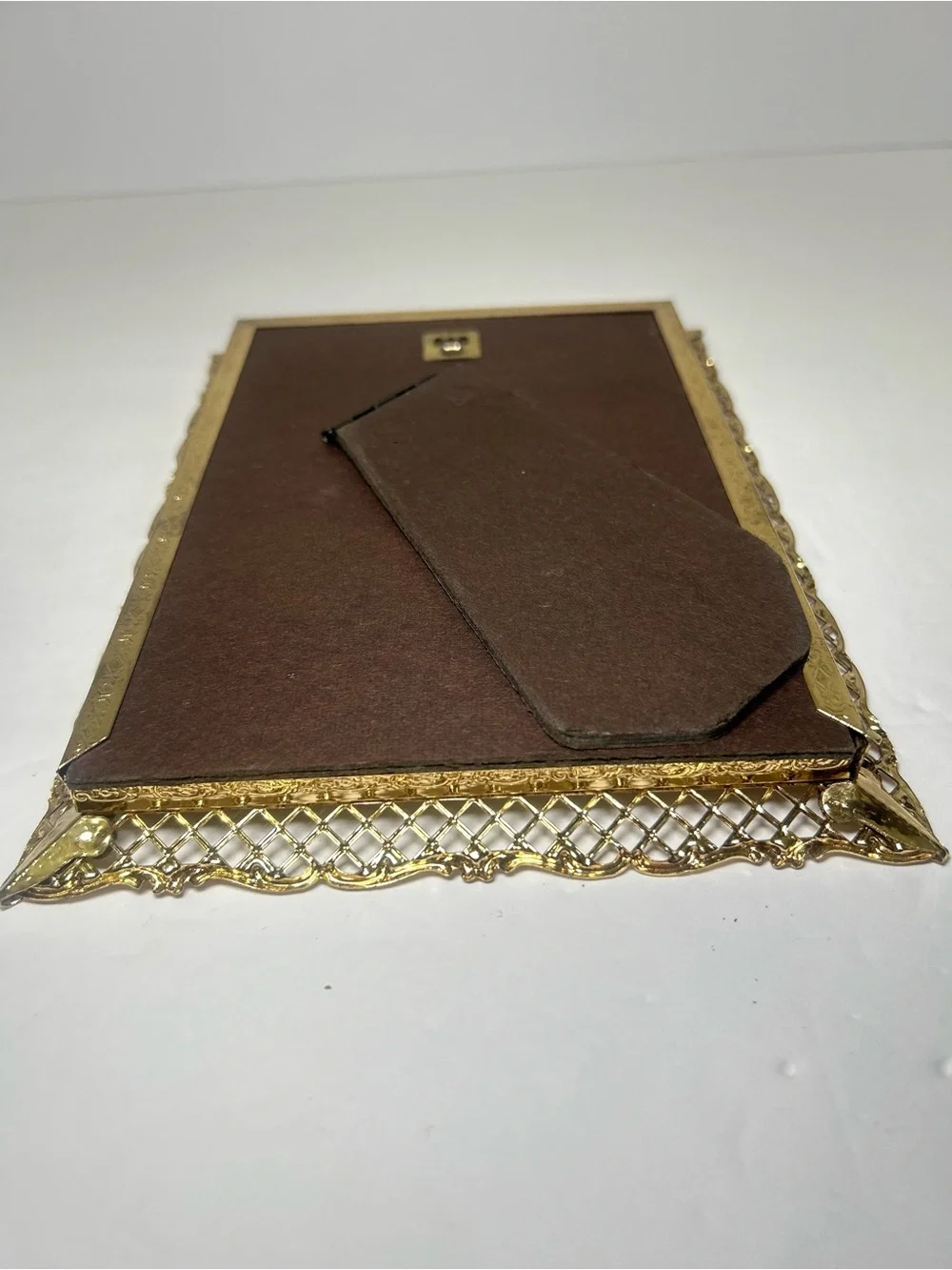 Vintage Regal 5x7 Gold-Finish Metal Picture Rectangular Free Stand or Hang NEW